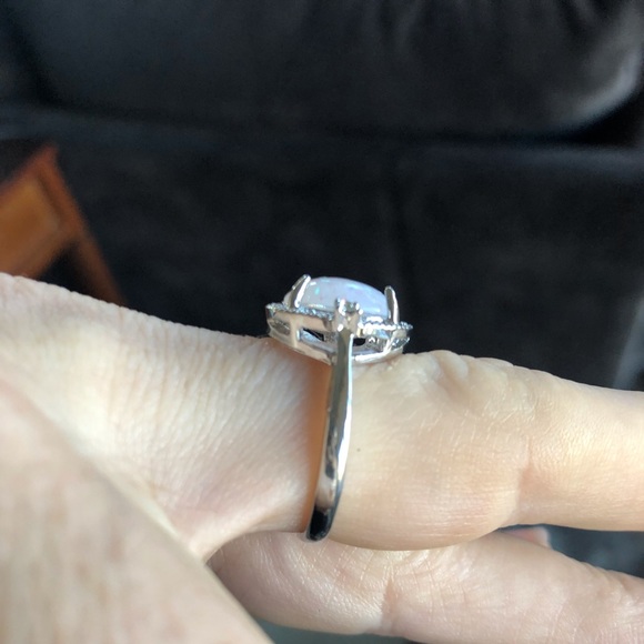 Fun Fire Opal ring - Picture 3 of 3